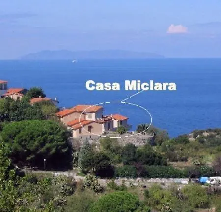 Casa Miclara Monolocale ---- Mandorlo * Marciana (Isola d'Elba)